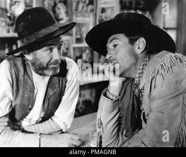 Walter Brennan et Gary Cooper, 'l'Occidental' 1940 United Artists référence #  32733 Fichier 207THA Banque D'Images