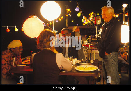 De gauche à droite : 'Ngubs' Menzi Ngubane comme Mkhalipi Dumi Juliette Binoche comme Anna Malan Samuel L. Jackson comme Langston Whitfield 'dans mon pays' (2004) Banque D'Images