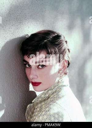 Publicité photo de Audrey Hepburn, vers 1955 référence #  33300 345THA Banque D'Images