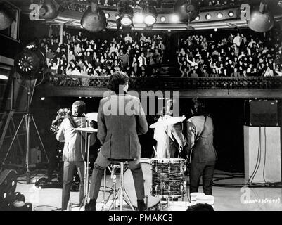 Paul McCartney, George Harrison, Ringo Starr, John Lennon (Beatles) 'A Hard Days Night', un Janus Films, (1964) #  de référence de fichier 33300 403THA Banque D'Images