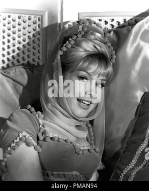 Photo de film/photo publicitaire de 'I Dream of Jeannie' Barbara Eden 1965 - No Release - pour usage éditorial seulement référence de fichier # 33505 430THA Banque D'Images