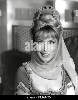 Photo de film/photo publicitaire de 'I Dream of Jeannie' Barbara Eden 1965 - No Release - pour usage éditorial seulement référence de fichier # 33505 431THA Banque D'Images