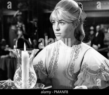 Studio publicité Still : Julie Christie 'Doctor Zhivago' 1965 MGM référence de fichier # 32039 122THA Banque D'Images