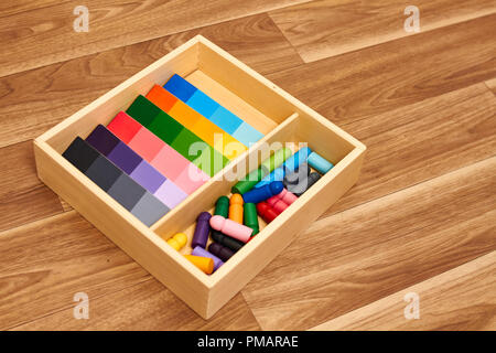 Gamme de couleurs bois Montessori Banque D'Images