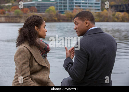 Gugu Mbatha-Raw et Will Smith star in Columbia Pictures' 'commotion." Banque D'Images
