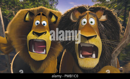 Tel père, tel fils : Alex le lion (à gauche, Ben Stiller) et son père, alpha lion Zuba (droit, BERNIE MAC) partagent un air de famille et un incroyable moment dans des studios DreamWorks "Madagascar : Escape 2 Africa." 'Madagascar : Escape 2 Africa' (2008) DreamWorks Animation LLC Banque D'Images