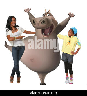 JADA PINKETT SMITH voix Gloria l'hippopotame et WILLOW SMITH voix la jeune Gloria dans des studios DreamWorks "Madagascar : Escape 2 Africa." 'Madagascar : Escape 2 Africa' (2008) DreamWorks Animation LLC Banque D'Images