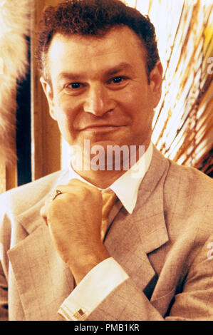 Photo du film ou encore la publicité de 'Blaze' Robert Wuhl © 1989 Touchstone Pictures Photo Credit : Sidney Baldwin Tous droits réservés de référence de dossier 33025 048THA pour un usage éditorial uniquement Banque D'Images