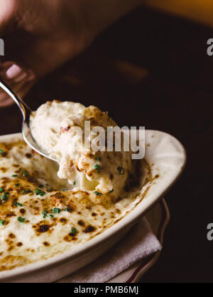 Superbes accompagnements de gnoccis, salades, légumes, pâtes et pommes de terre pour le restaurant américain français Steak House à Atlanta. Banque D'Images