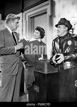 William Hopper, Barbara Hale et Frank Sully dans "Perry Mason" vers 1958 Référence de dossier de CBS 32914 724THA Banque D'Images