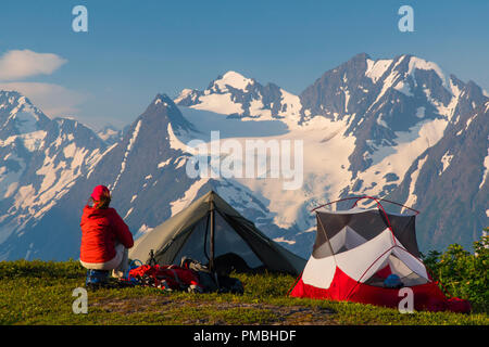 Randonnée au Glacier Spencer, banc, la Forêt Nationale de Chugach Alaska. Banque D'Images