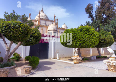 La chapelle Saint-Louis une église catholique située à Carthage, Tunisie Banque D'Images