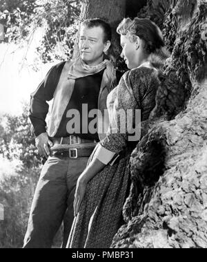 John Wayne, 'Hondo', 1953 Warner Bros. référence #  32603 211THA Banque D'Images