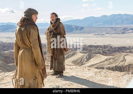 (L à r) Tye Sheridan stars comme 'Son' et Ciarán Hinds en tant que "père" dans l'imaginaire de Jésus chapitre quarante jours de jeûne et prière, DERNIERS JOURS DANS LE DÉSERT, un large Green Images de presse. Credit : Gilles Mingasson / Large Green Images Banque D'Images