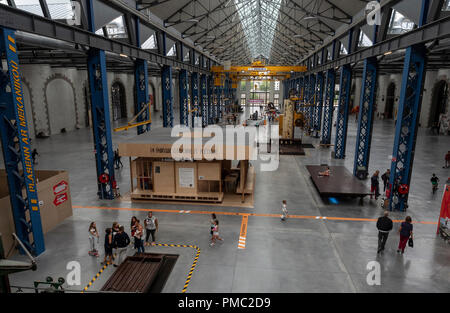 Ateliers des Capucins sont des bâtiments de l'arsenal de Brest dans le dix-neuvième siècle. converti en un centre culturel et commercial. Banque D'Images