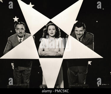 Hedy Lamarr, William Powell, James Craig dans le corps céleste (MGM, 1943). Photo par par Clarence Sinclair Bull référence #  33635 Fichier 142THA Banque D'Images