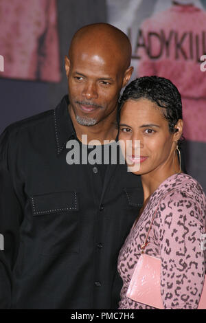 "A Stitch in Time' Premiere 3-12-2004 Keenen Ivory Wayans et épouse Daphne Polk Photo par Joseph Martinez - Tous droits réservés référence #  21785 0086PLX pour un usage éditorial uniquement - Tous droits réservés Banque D'Images