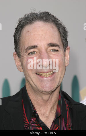 'Chicken Little' (création) Harry Shearer 10-30-2005 / El Capitan Theatre / Hollywood, CA / Walt Disney Pictures / Photo par Joseph Martinez / PictureLux 22520 Numéro de référence de dossier 0039-picturelux pour un usage éditorial uniquement - Tous droits réservés Banque D'Images
