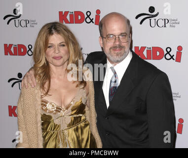 'The Kid & I' (création) Linda Hamilton et son frère Ford 11-28-2005 / le Grauman's Chinese Theatre / Hollywood, CA / films / Roues Photo par Joseph Martinez - Tous droits réservés référence #  22540 0025PLX pour un usage éditorial uniquement - Tous droits réservés Banque D'Images