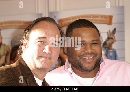 'Berner' (création) James Belushi, Anthony Anderson 12-10-2005 / Mann Festival / Los Angeles, CA / La Weinstein Company / Photo par Joseph Martinez / PictureLux 22567 Numéro de référence de dossier 0009PLX pour un usage éditorial uniquement - Tous droits réservés Banque D'Images