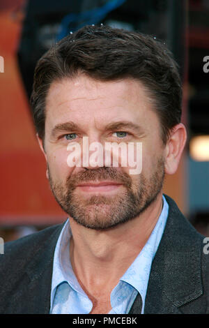 Fred Claus (création) John Michael Higgins 11-3-2007 / Grauman's Chinese Theatre / Los Angeles, CA / Warner Brothers / Photo par Joseph Martinez référence #  23230 Fichier 0009PLX pour un usage éditorial uniquement - Tous droits réservés Banque D'Images