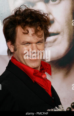 Marche difficile : l'Histoire de Dewey Cox Premiere John C. Reilly 12-12-2007 / le Grauman's Chinese Theatre / Hollywood, CA / Columbia Pictures / Photo © Joseph Martinez / Picturelux 23292 Numéro de référence de dossier 0020JM pour un usage éditorial uniquement - Tous droits réservés Banque D'Images