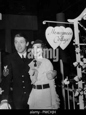 James Stewart, Eleanor Powell, dans 'Né à Dance' (MGM, 1936). Référence de fichier #  33636 569THA Banque D'Images