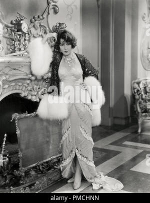 Norma Talmadge, Photo de John Miehle (United Artists, vers 1926). Référence de fichier #  33636 667THA Banque D'Images