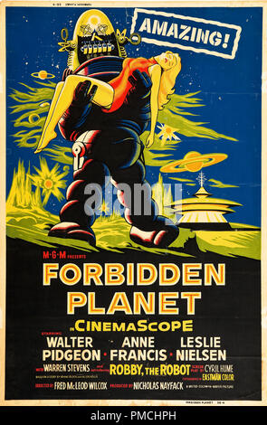 Walter Pidgeon, Anne Francis, Leslie Nielsen, Planète interdite (MGM, 1956). Référence de fichier affiche #  33636 692THA Banque D'Images