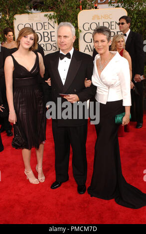 Les arrivées à la 61e 'Golden Globe Awards' 01-25-2004 Jamie Lee Curtis, Christopher Guest et sa fille Annie, tenue à l'hôtel Beverly Hilton à Beverly Hills, CA. Référence de fichier #  1079 071PLX pour un usage éditorial uniquement - Banque D'Images