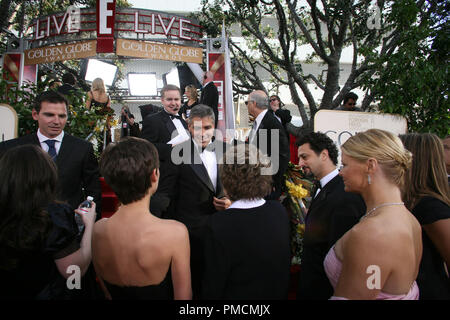 Les arrivées à "La 63e Golden Globe Awards annuels' George Clooney 01-16-2006 Référence #  1081 128 PLX pour un usage éditorial uniquement - Banque D'Images