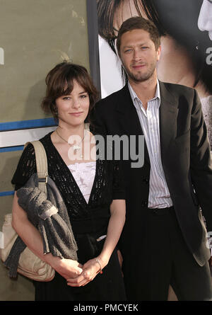 'La Maison du Lac" (Premiere) Ebon Moss-Bachrach Parker Posey, 06-13-2006 / théâtre / ArcLight Hollywood, CA / Warner Brothers / Photo par Joseph Martinez - Tous droits réservés référence #  22772 0021PLX pour un usage éditorial uniquement - Tous droits réservés Banque D'Images