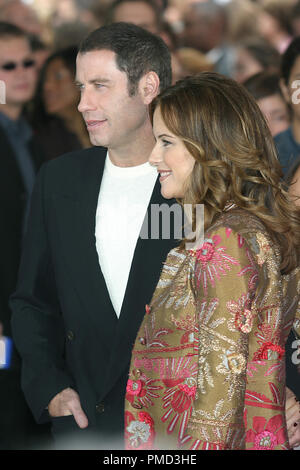 'Dr. Seuss's : le chat dans le chapeau" Premiere 11-8-2003 John Travolta et Kelly Preston Photo par Joseph Martinez / PictureLux 21595 Numéro de référence de dossier 0110 pour un usage éditorial uniquement - Tous droits réservés Banque D'Images