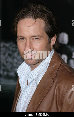 Friday Night Lights Premiere 10-06-04 David Duchovny Photo par Joseph Martinez / PictureLux 21978 Numéro de référence de dossier 0181PLX pour un usage éditorial uniquement - Tous droits réservés Banque D'Images