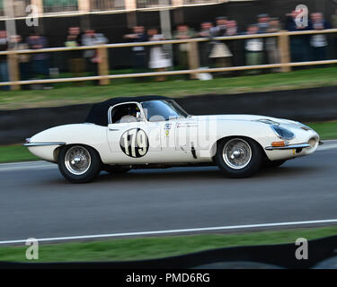 Nigel Greensall, Chris Milner, Jaguar E-Type, Kinrara, Trophée GT cockpit fermé, Goodwood Revival 2018, septembre 2018, automobiles, voitures, circui Banque D'Images