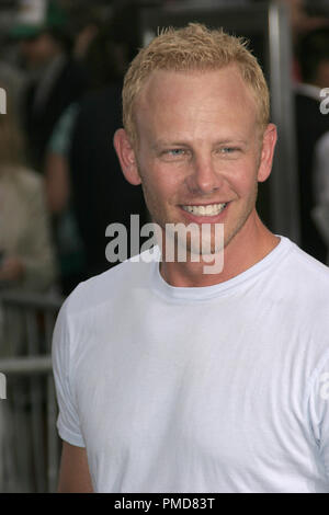 "Talladega Nights : The Legend of Ricky Bobby' (création) Ian Ziering 07-26-2006 / Mann's Grauman Chinese Theatre / Hollywood, CA / Columbia Pictures / Photo par Joseph Martinez - Tous droits réservés référence #  22794 0021PLX pour un usage éditorial uniquement - Banque D'Images