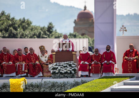 Le pape François au cours de la célébration de la messe au Foro Italico à Palerme, Italie. Banque D'Images