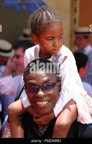 Autour du monde en 80 (quatre vingt) jours Premiere 6-13-2004 Keith David et sa fille Photo de Joseph Martinez / fichier PictureLux 0059 référence #  21860-picturelux pour un usage éditorial uniquement - Tous droits réservés Banque D'Images