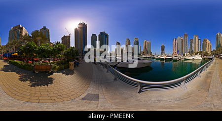 Vue panoramique à 360° de La Marina de Dubaï à pied par 360unis