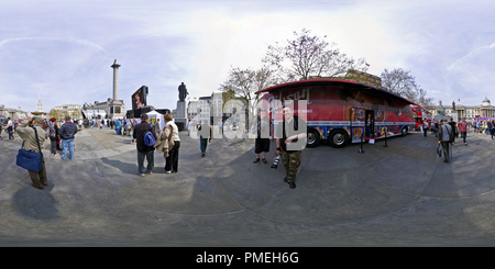 Vue panoramique à 360° de Trafalgar Square Paparazzi