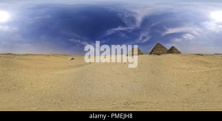 Vue panoramique à 360° de Grande pyramide de Gizeh15, Queens Pyramids