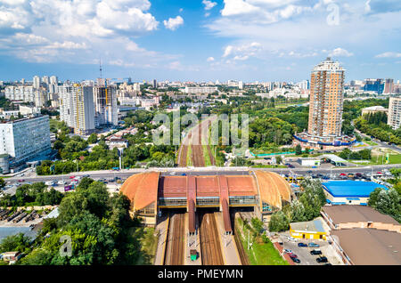 Voir d'Karavaevi Dachi Gare à Kiev, Ukraine Banque D'Images