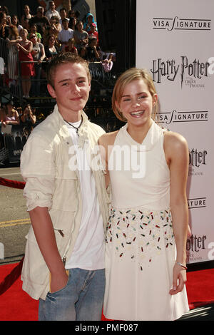 "Harry Potter et l'Ordre du Phoenix" (Création) Alex Watson, Emma Watson 6-8-2007 / Grauman's Chinese Theatre / Hollywood, CA / Warner Brothers / Photo par Joseph Martinez de référence de dossier 23109 0041 PLX pour un usage éditorial uniquement - Tous droits réservés Banque D'Images