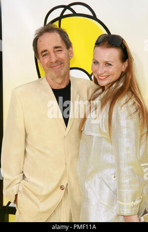 'Les Simpson - Le Film" (Création) Harry Shearer, Judith Owen 7-24-2007 / Mann Bruin et Mann Village Theatre / Westwood, CA / 20th Century Fox / Photo par Joseph Martinez référence #  23133 Fichier 0021JM pour un usage éditorial uniquement - Banque D'Images