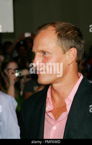 Woody Harrelson chez Sony Pictures' 'Zombieland' Premiere. Arrivants tenue au Grauman's Chinese Theatre à Hollywood, CA, le 23 septembre 2009. © Joseph Martinez / Picturelux 30077 Numéro de référence de dossier 66JM pour un usage éditorial uniquement - Tous droits réservés Banque D'Images