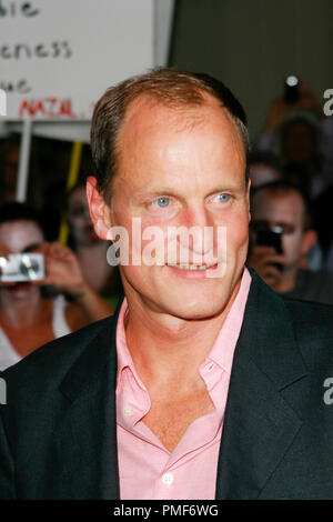 Woody Harrelson chez Sony Pictures' 'Zombieland' Premiere. Arrivants tenue au Grauman's Chinese Theatre à Hollywood, CA, le 23 septembre 2009. © Joseph Martinez / Picturelux 30077 Numéro de référence de dossier 67JM pour un usage éditorial uniquement - Tous droits réservés Banque D'Images