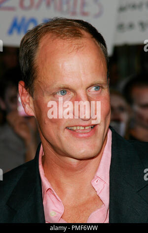 Woody Harrelson chez Sony Pictures' 'Zombieland' Premiere. Arrivants tenue au Grauman's Chinese Theatre à Hollywood, CA, le 23 septembre 2009. © Joseph Martinez / Picturelux 30077 Numéro de référence de dossier 72JM pour un usage éditorial uniquement - Tous droits réservés Banque D'Images
