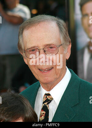 Get Smart Premiere Bernie Kopell 6-16-2008 / Mann Village Theatre / Westwood, CA / Warner Brothers / Photo par Joseph Martinez référence #  23550 Fichier 0076PLX pour un usage éditorial uniquement - Tous droits réservés Banque D'Images