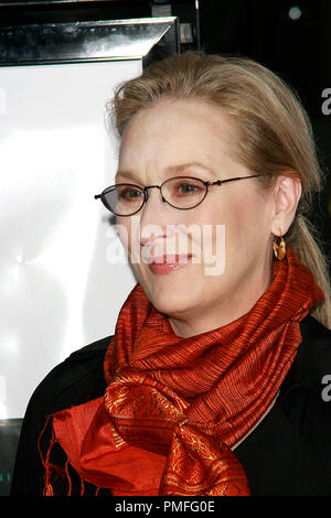 Premiere doute Meryl Streep 10-30-2008 / théâtre / ArcLight Hollywood, CA / Miramax / Photo par Joseph Martinez référence #  23653 Fichier 0011PLX pour un usage éditorial uniquement - Tous droits réservés Banque D'Images