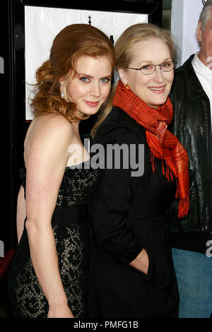 'Doubt' Premiere Amy Adams, Meryl Streep 10-30-2008 / théâtre / ArcLight Hollywood, CA / Miramax / Photo par Joseph Martinez référence #  23653 Fichier 0035PLX pour un usage éditorial uniquement - Tous droits réservés Banque D'Images